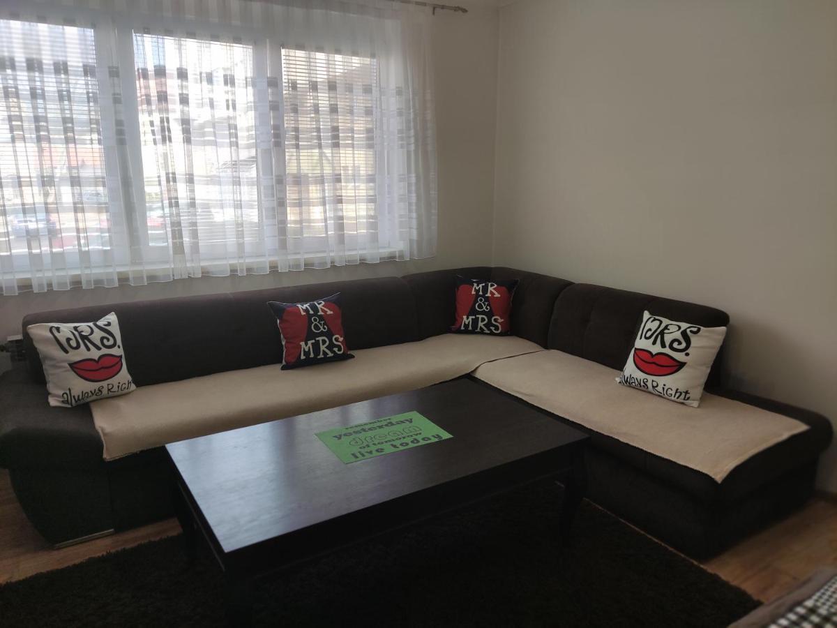 Apartmani Sarah Τούζλα Εξωτερικό φωτογραφία